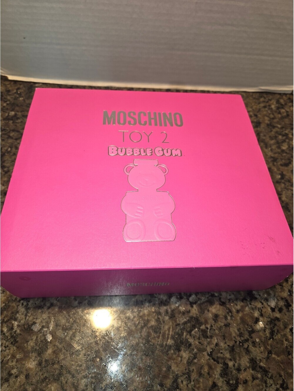 MOSCHINO TOY 2 BUBBLE GUM PERFUME + SHW GEL + LOTION SET 1.7 OZ + BEAUTY GIFTS - Picture 4 of 5